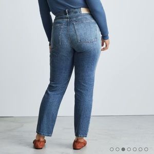 Everlane The Curvy 90s Cheeky Straight Jean